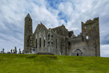 Castle Rock of Cashel in Ierland