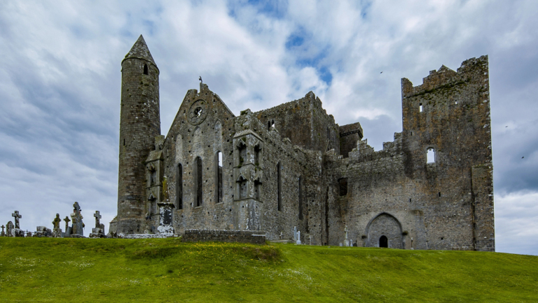 Castle Rock of Cashel in Ierland